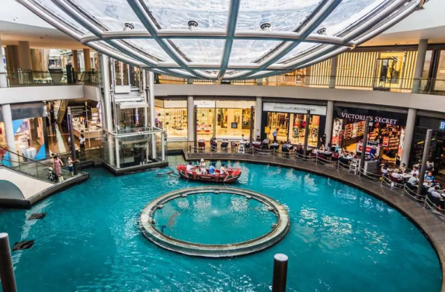 Singapore Marina Bay Sands Sampan Boat Ride