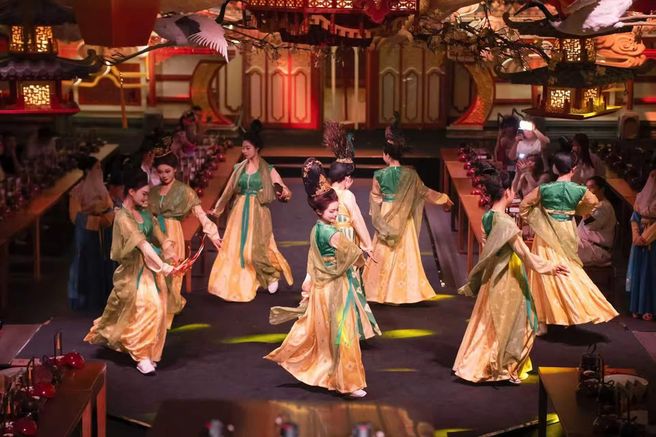 Shanghai Tang Dynasty Palace Dinner Show - Royal Banquet & Traditional Performance