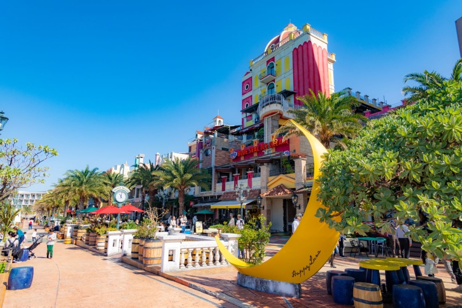 Naha Departure: Okinawa Chura-shima One-Day Sightseeing Bus Tour (Central & Southern Course)