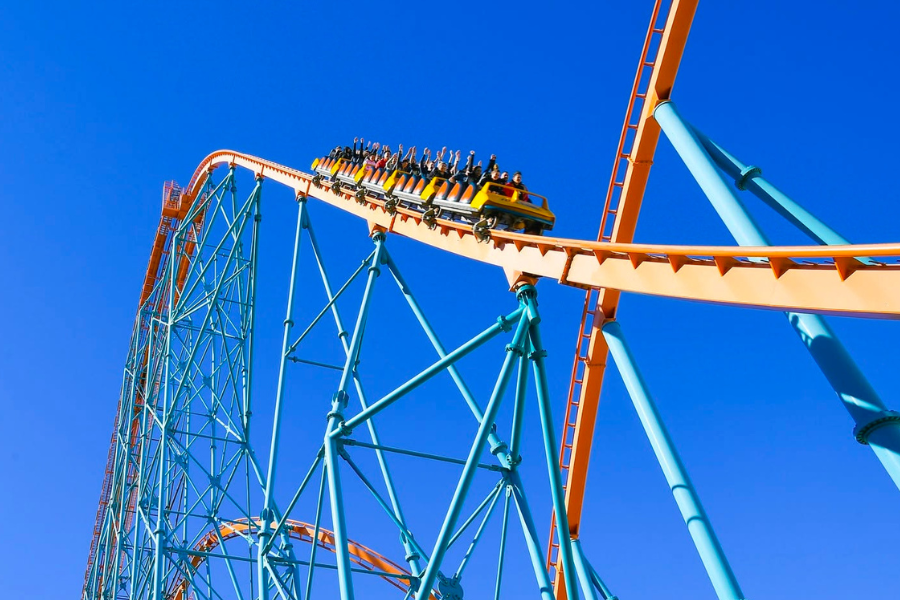 Six Flags Magic Mountain Ticket