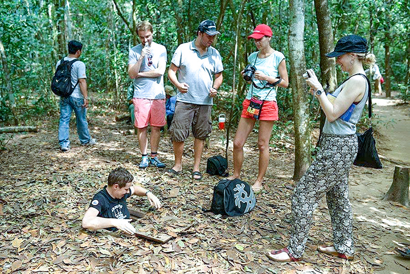 Ho Chi Minh Cu Chi Tunnels & Tay Ninh Private Day Tour