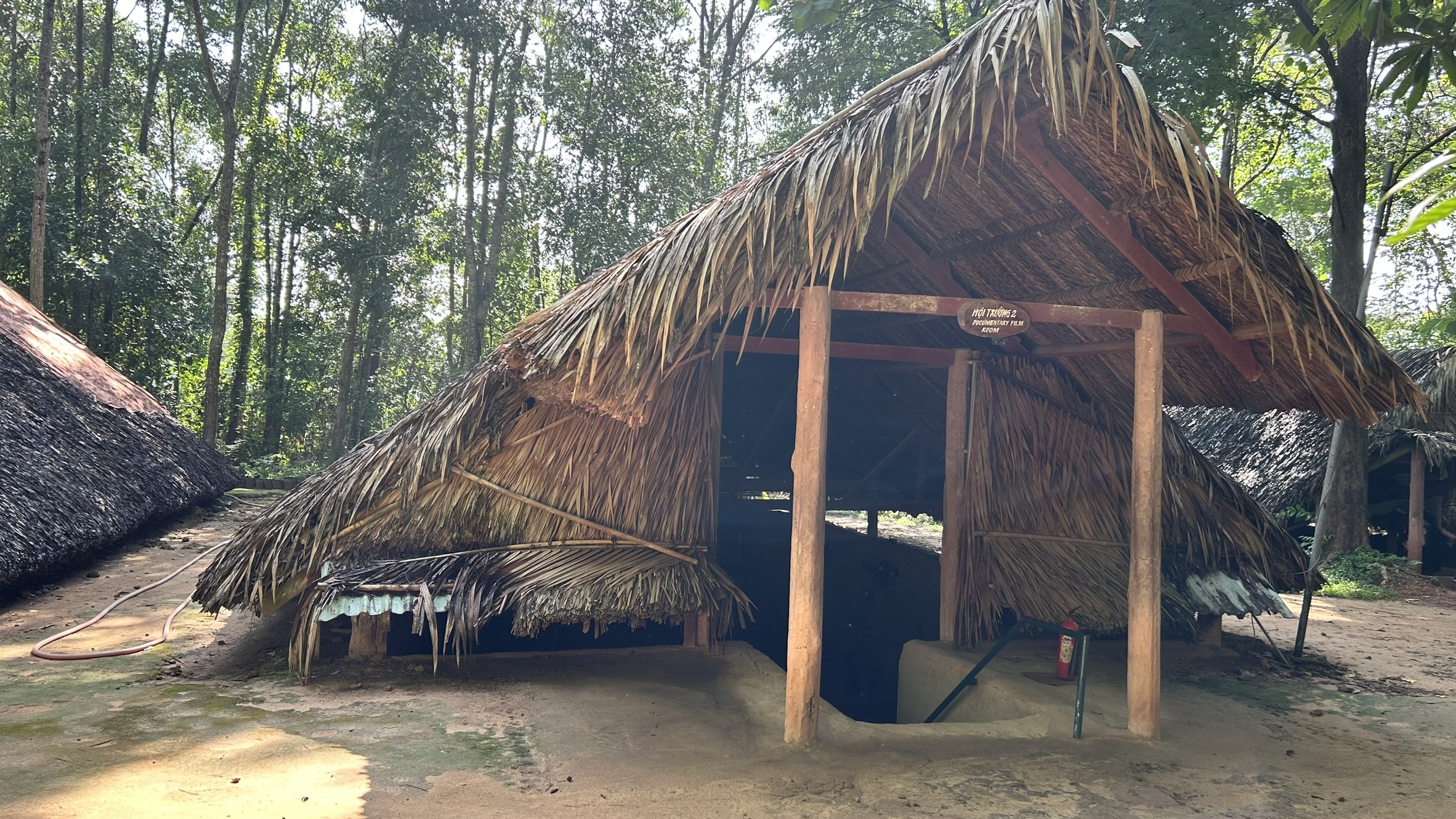 Ho Chi Minh Cu Chi Tunnels & Tay Ninh Private Day Tour