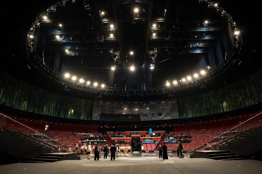 The House of Dancing Water Backstage Tour in Macau