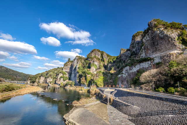 [Autumn Limited] North Kyushu Tour from Fukuoka: Experience Autumn's Grand Nature