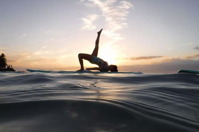 Hawaii Honolulu Sunset SUP Yoga Class