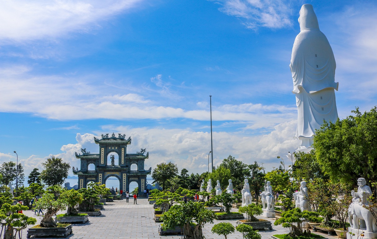 Da Nang Son Tra Peninsula & Marble Mountains & Hoi An Old Town Private Tour (Departing from Da Nang, English / Korean Guide)