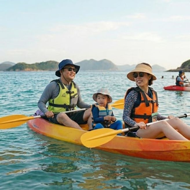 Hong Kong Sai Kung Kayak & Paddleboard Experience