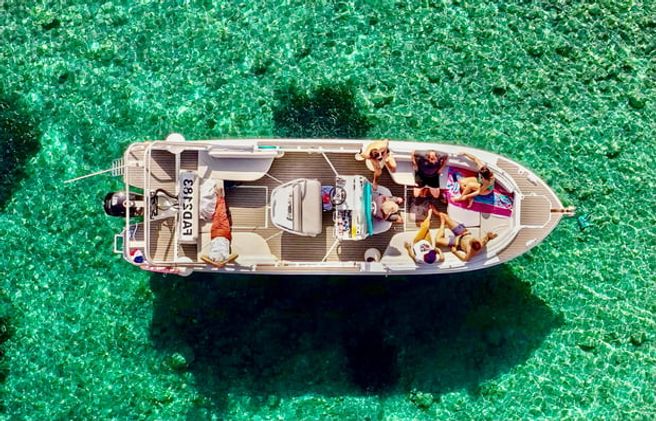 Calanques National Park Boat & Snorkeling Tour from Marseille