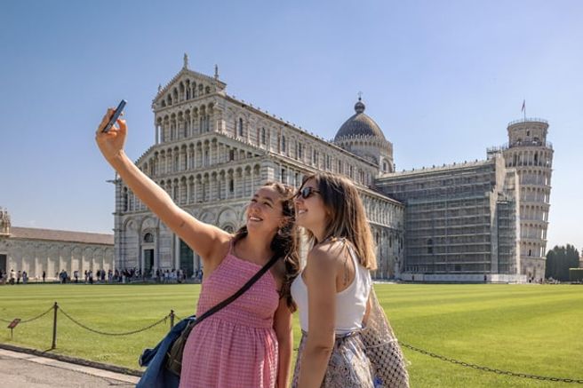 Florence: Pisa, Siena, San Gimignano, Chianti Wine Tour & Lunch