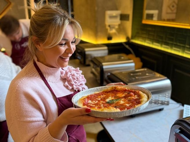 Naples Official Pizza & Tiramisu Class (Drinks & Appetizers Included)