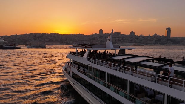Istanbul Bosphorus Cruise: Daytime, Sunset & Night Options with Audio Guide