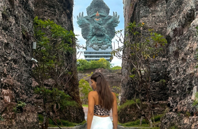 Bali Uluwatu Temple, Kecak Dance, GWK Cultural Park & Tanah Lot Beach Day Tour