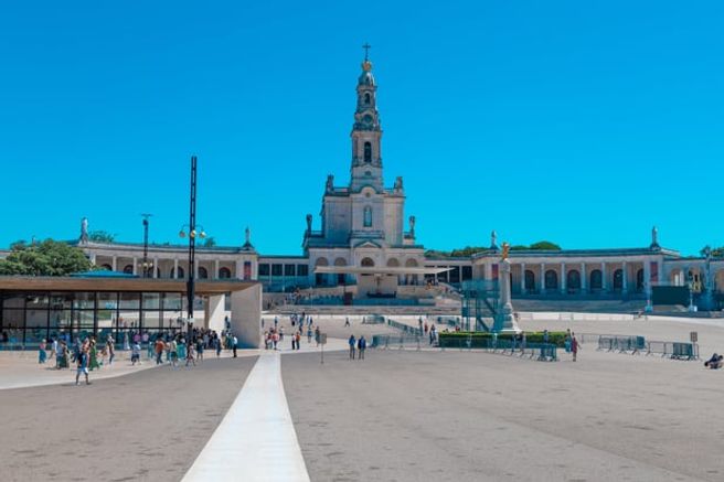 From Porto: Fatima & Coimbra Day Tour