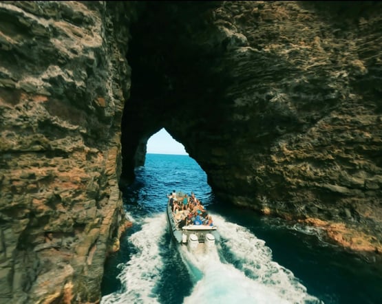 Hawaii Kauai Na Pali Coast Zodiac Boat Tour - Sea Caves & Snorkeling