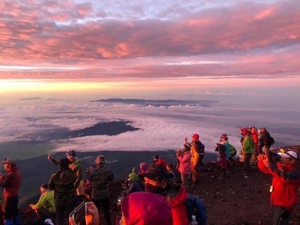 Mount Fuji 1 Night 2 Day Climbing Tour from Tokyo - Summit Sunrise & Mountain Hut Stay & Hot Springs