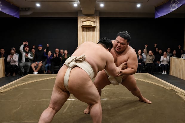 Tokyo Shibuya Sumo Show & Experience with Photo Op