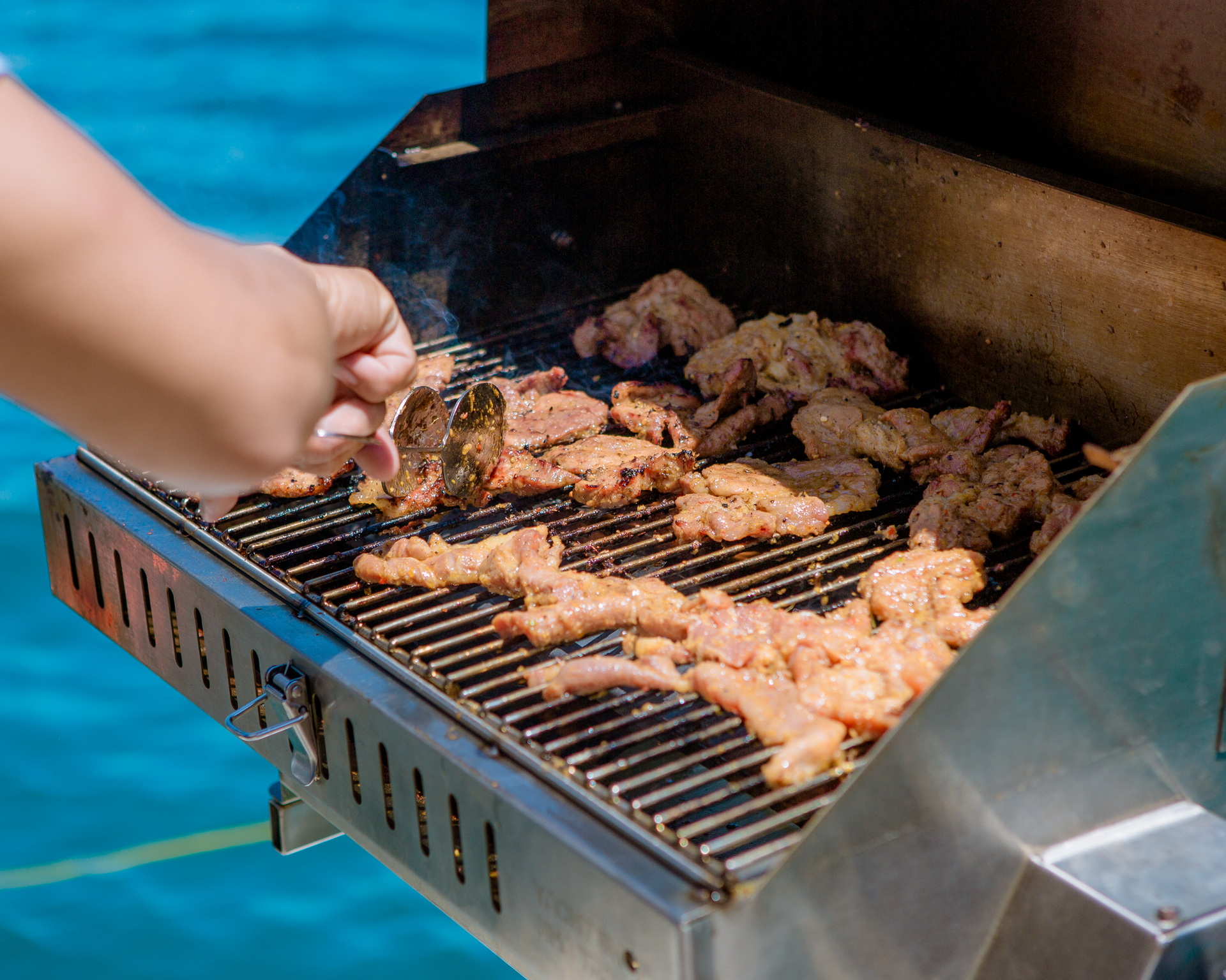 나트랑 선상 BBQ & 무제한 맥주가 함께하는 니모 럭셔리 호핑 투어 (오전/오후 출발)