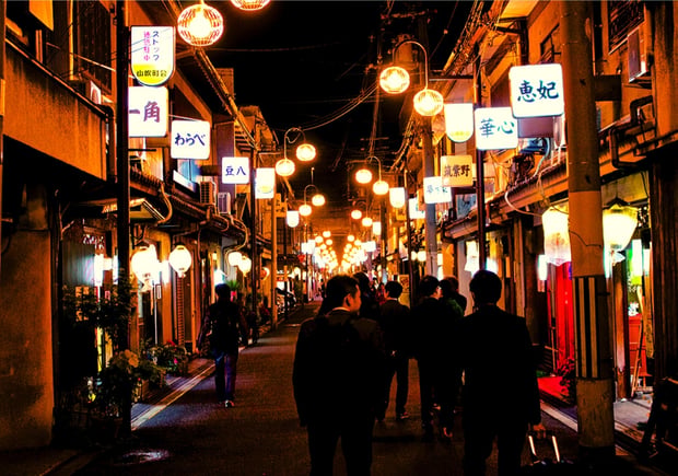 Osaka Deep Local Backstreets Walking Tour (Shinsekai & Retro Streets, Dinner Option)