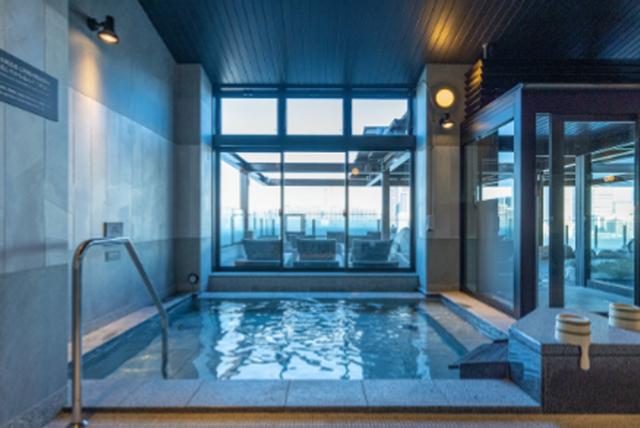 Toyosu Manyo Club Entrance Ticket with 1 Free Self-Drink (Tokyo)