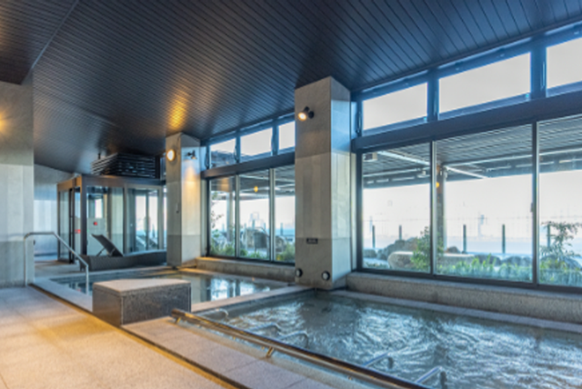 Toyosu Manyo Club Entrance Ticket with 1 Free Self-Drink (Tokyo)