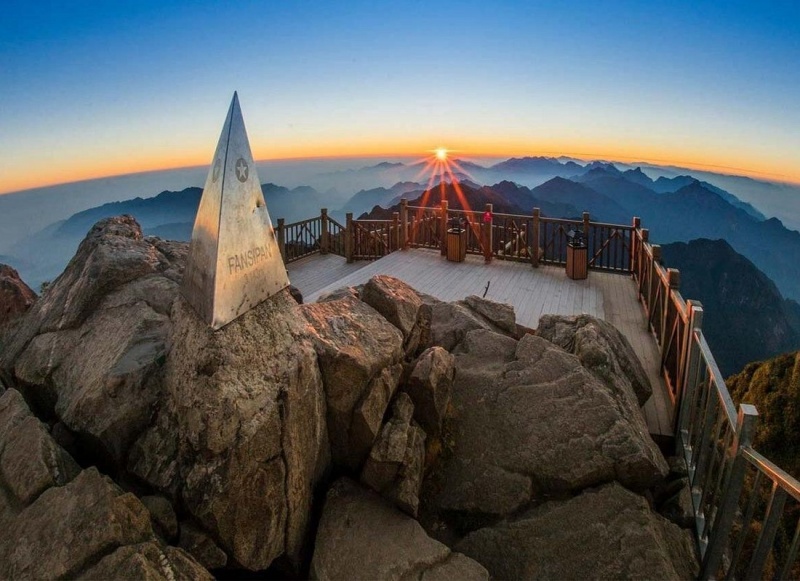 Sapa Fansipan 1-Day Summit Trekking Tour (Lunch Included)