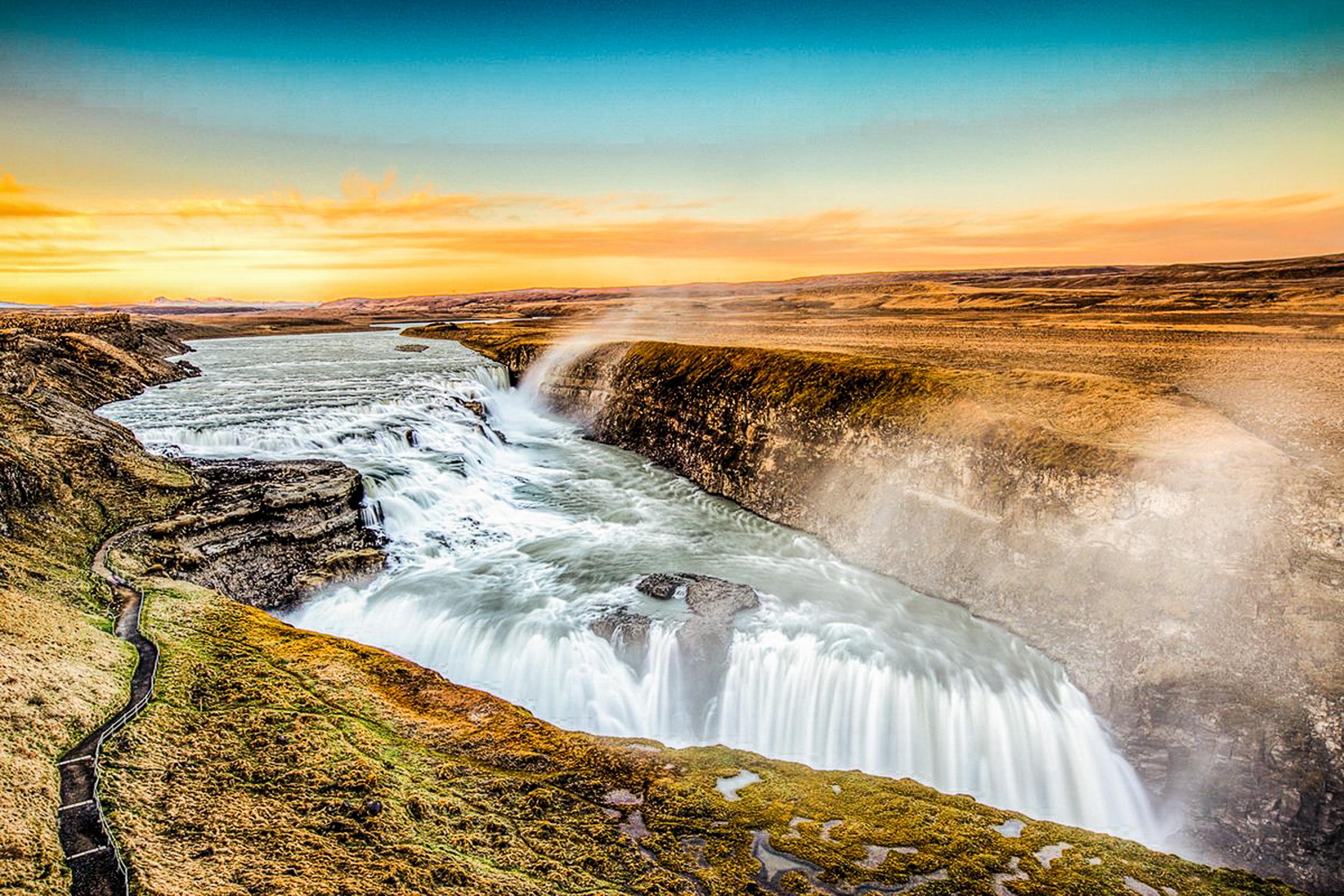 Reykjavík: Golden Circle Full-Day Tour with Kerid Crater