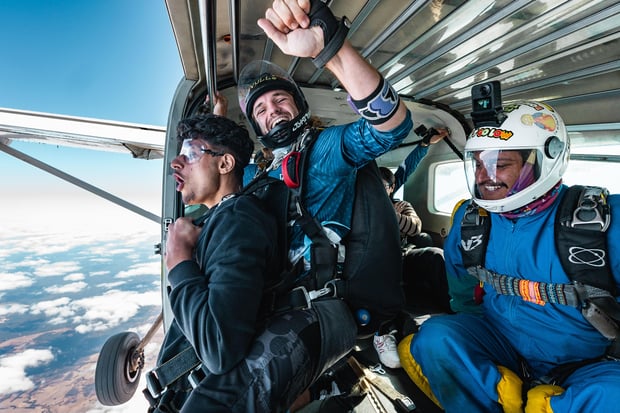 Melbourne Torquay Great Ocean Road Tandem Skydive (Up to 15,000ft & Melbourne Pickup Option)