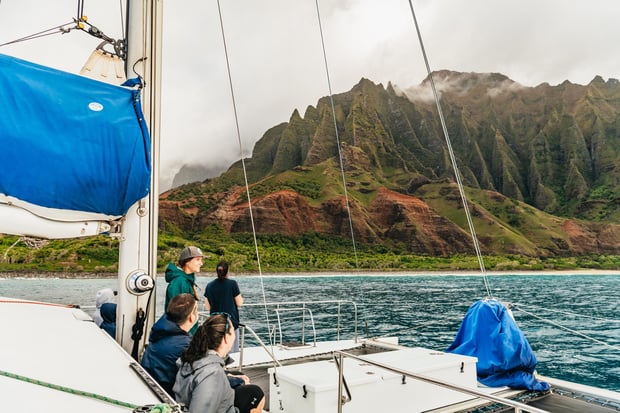 Kauai Na Pali Coast Sunset Dinner Cruise