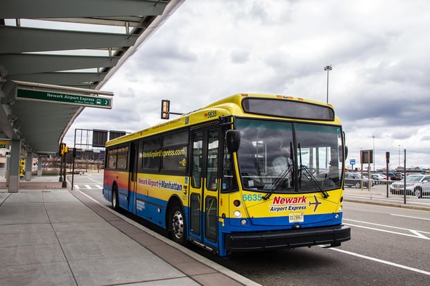 New York Newark Airport - Manhattan Round-Trip Airport Bus Ticket