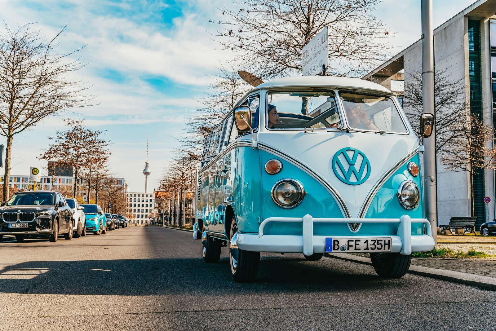 Berlin Volkswagen T1 Samba Bus City Tour - Small Group 2 Hours