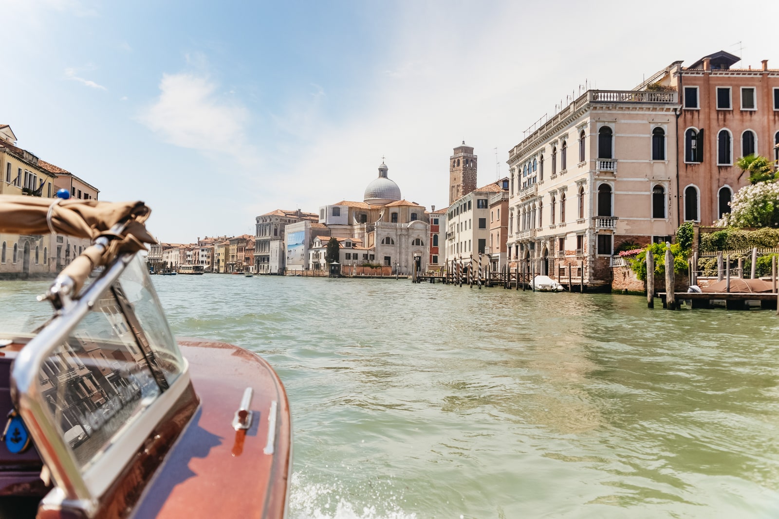 Venice Marco Polo Airport Shared Water Taxi - City Hotel One-Way & Round-Trip Transfers