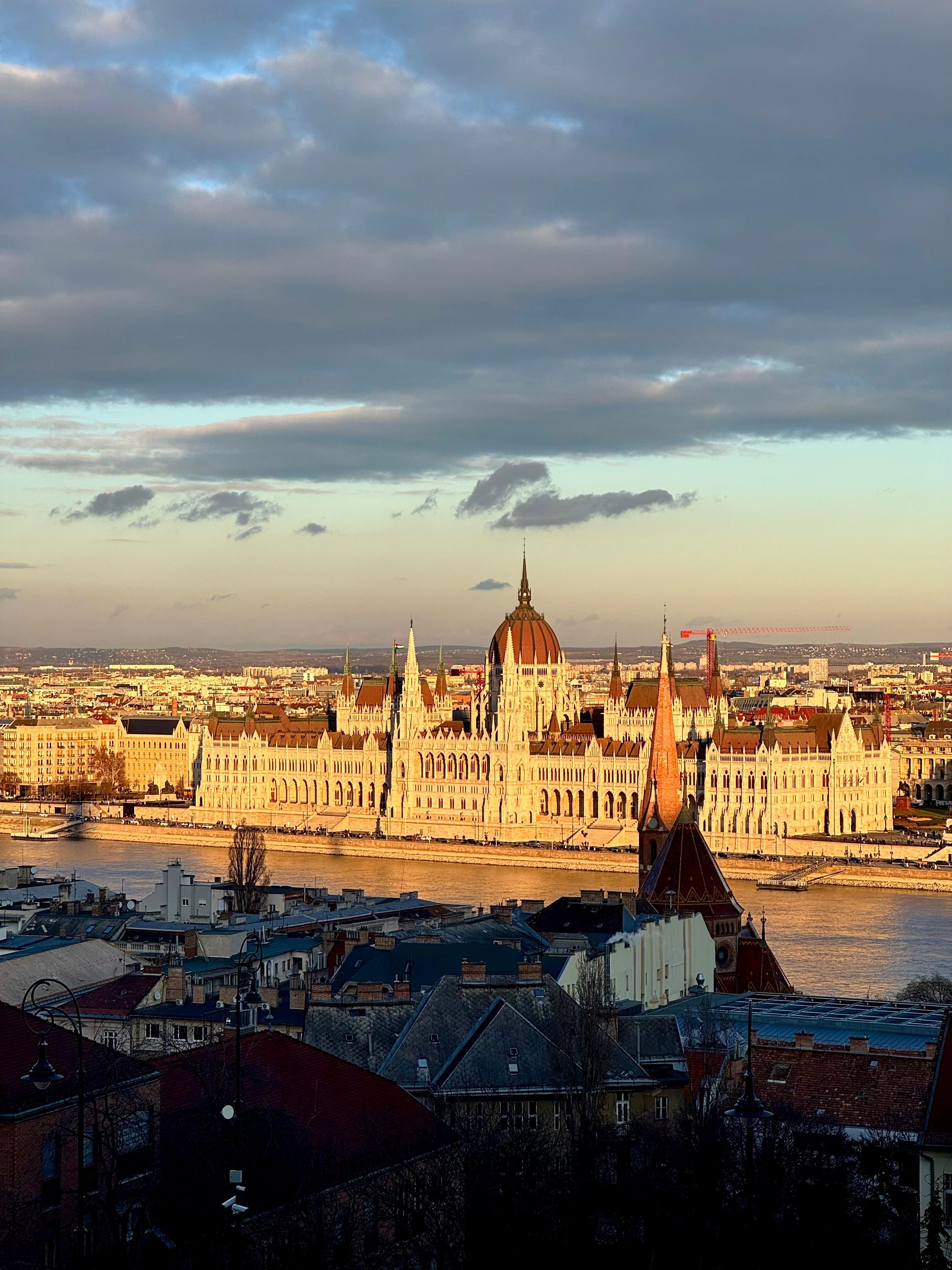 Budapest Pest History Tour: Parliament, Basilica & Central Market (Metro & Tram Ride)