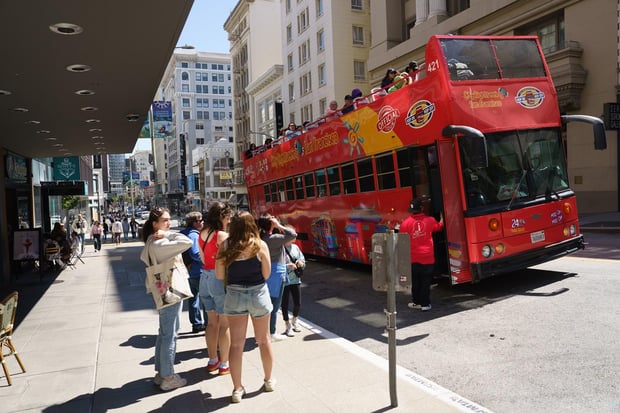 San Francisco Deluxe Hop-On Hop-Off Bus Tour