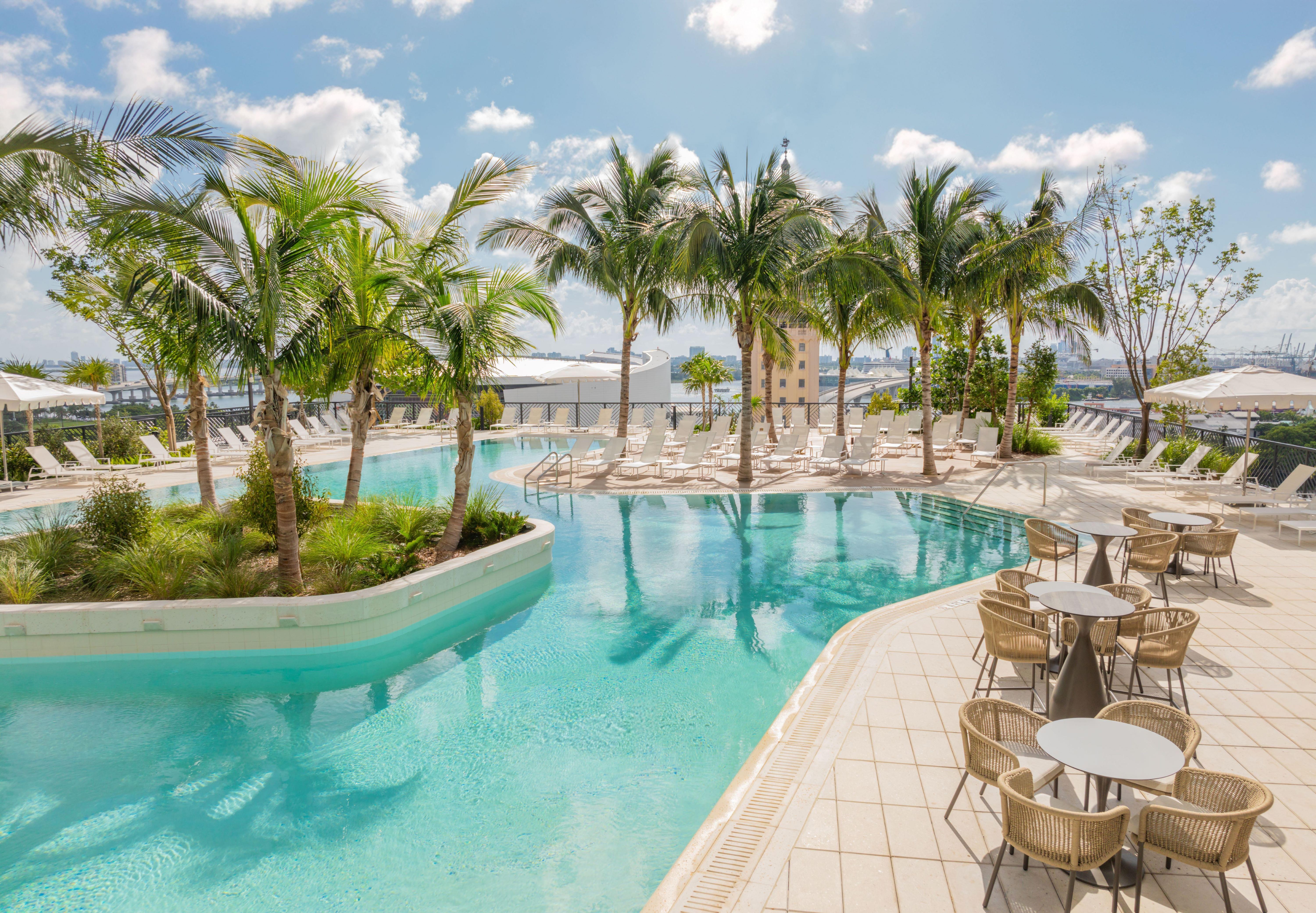 Downtown Miami Gale Miami Hotel Rooftop Pool Day Pass