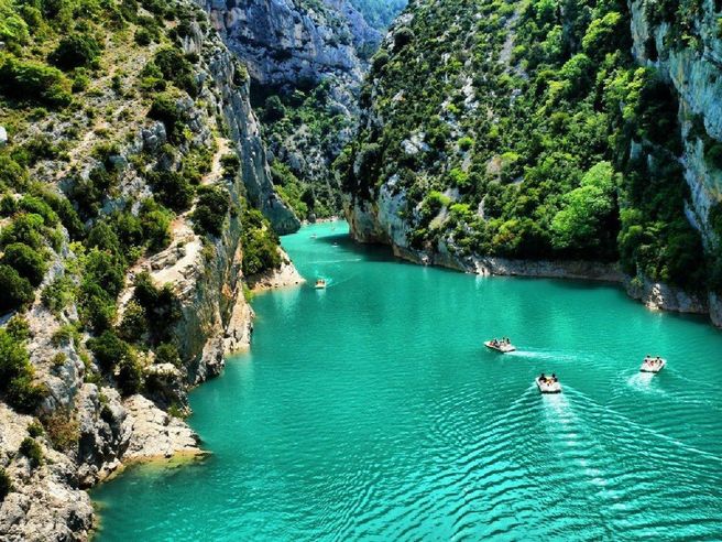 Verdon Gorge Day Tour from Nice - Castellane, Moustiers-Sainte-Marie, and Lake of Sainte-Croix