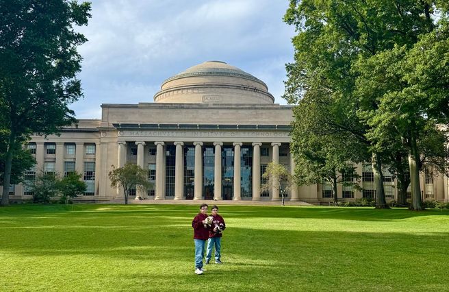 Cambridge MIT Campus Walking Tour - Spanish-Speaking Guide