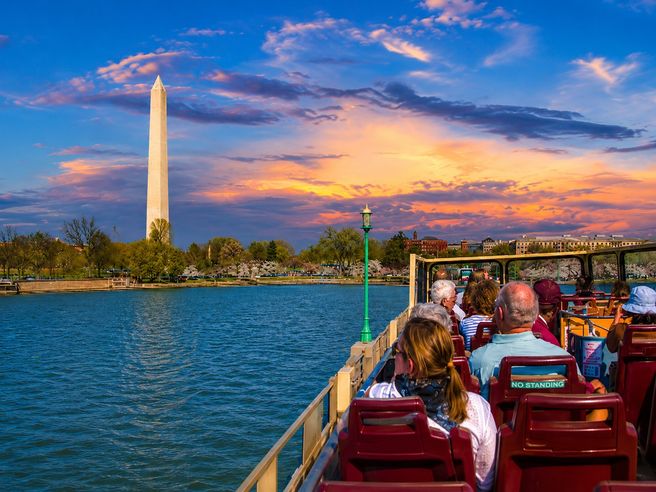 ワシントンD.C. オープントップ2階建てバス・サンセットツアー