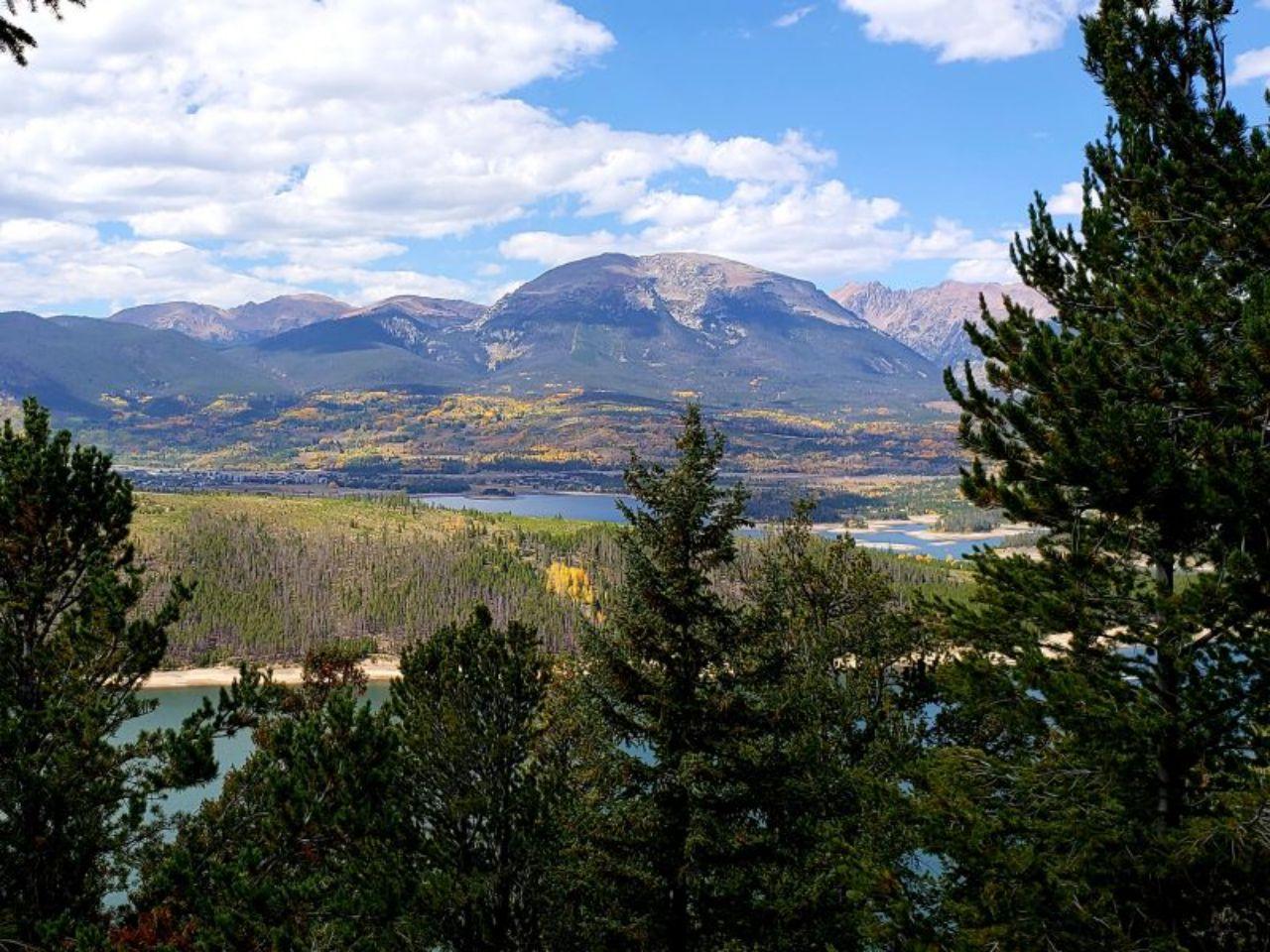 From Denver: Breckenridge & Rocky Mountains Day Tour - Via Red Rocks