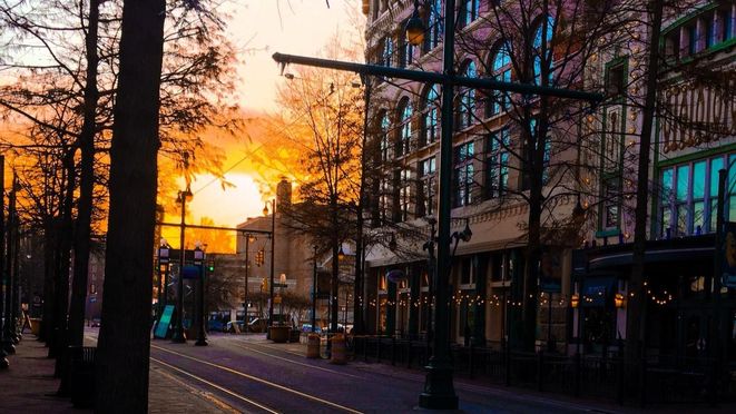 Memphis True Crime History Bus Tour - With a Themed Cocktail