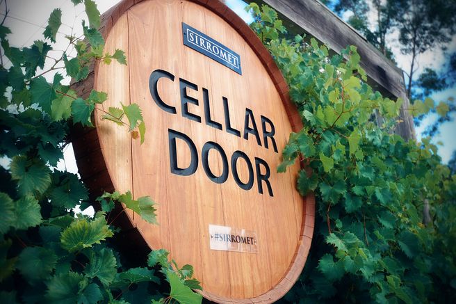 Brisbane Sirromet Winery Wine Tasting Tour