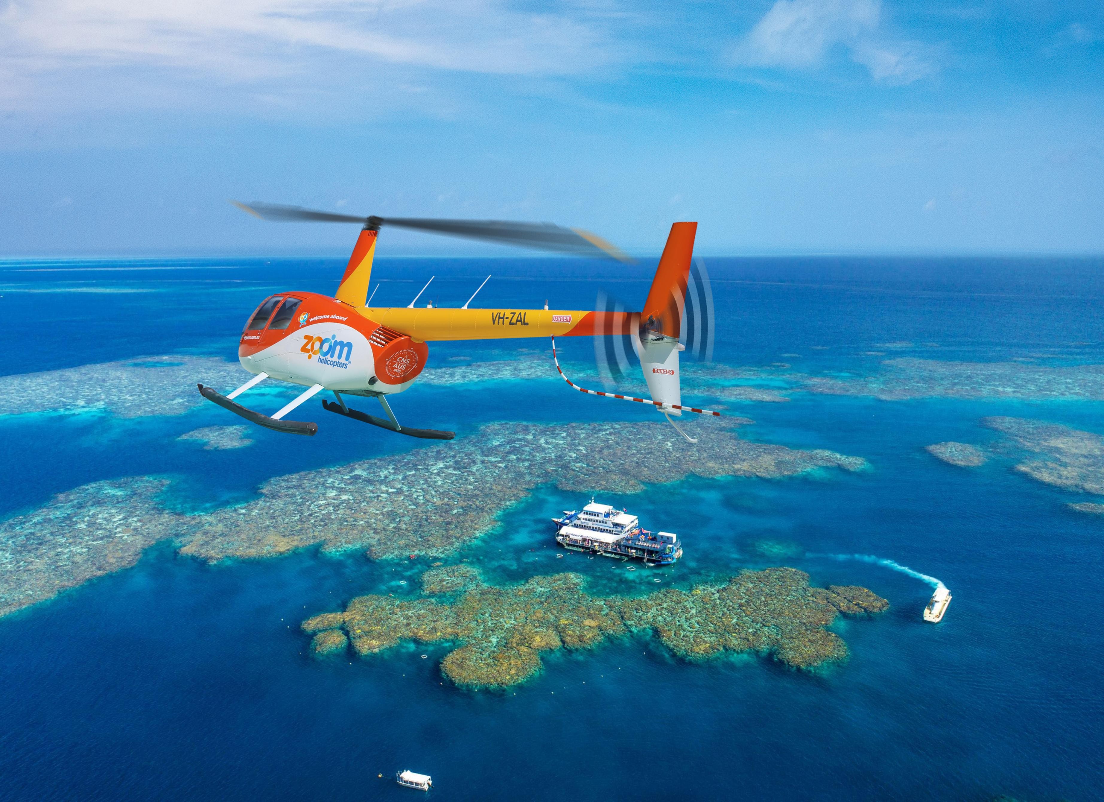 From Cairns: Moore Reef Pontoon, Fitzroy Island & Helicopter Tour