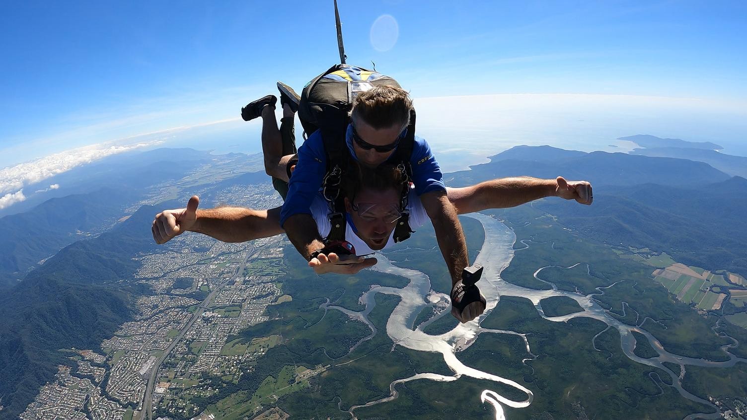 Cairns Great Barrier Reef Tandem Skydive - Hotel Pickup