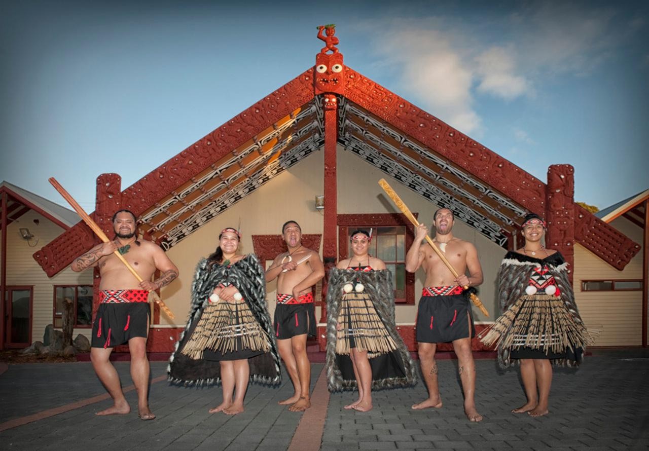 From Auckland: Rotorua Whakarewarewa Māori Village & Activity Combo Day Tour