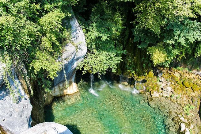 From Nice: Grasse & Provence Countryside Villages Tour 5-6 Hours - Gourdon, Tourrettes-sur-Loup, Saint-Paul-de-Vence (Hotel Pickup)