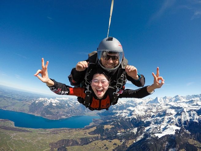 Interlaken Skydiving - 4,000m Tandem Airplane Jump over the Swiss Alps