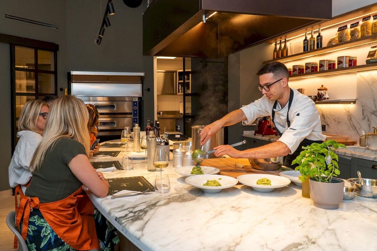 Rome Pasta, Ravioli & Tiramisu Cooking Class with Unlimited Wine