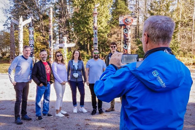 Vancouver City Tour with Vancouver Lookout & Capilano Suspension Bridge - Tickets Included