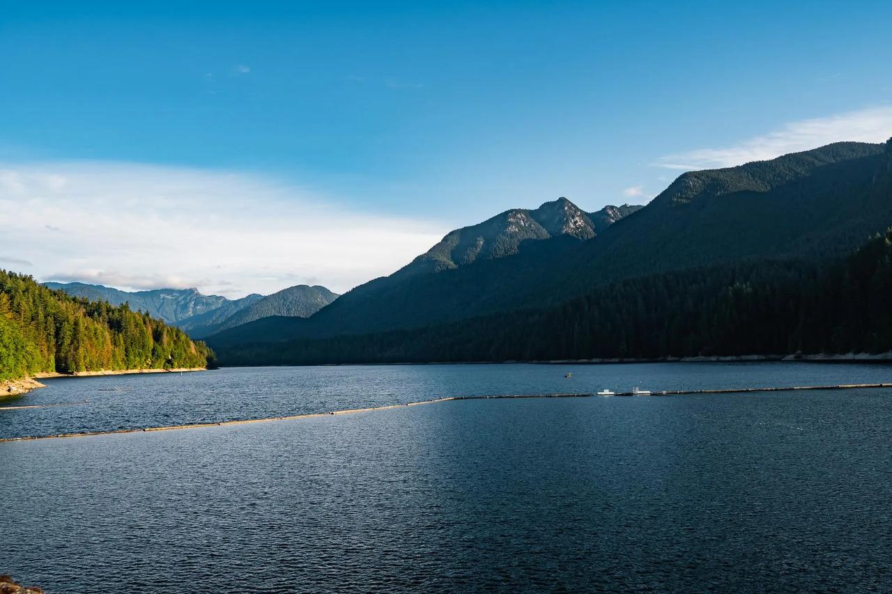 Vancouver North Shore Deep Cove & Lynn Canyon Suspension Bridge Tour - Private