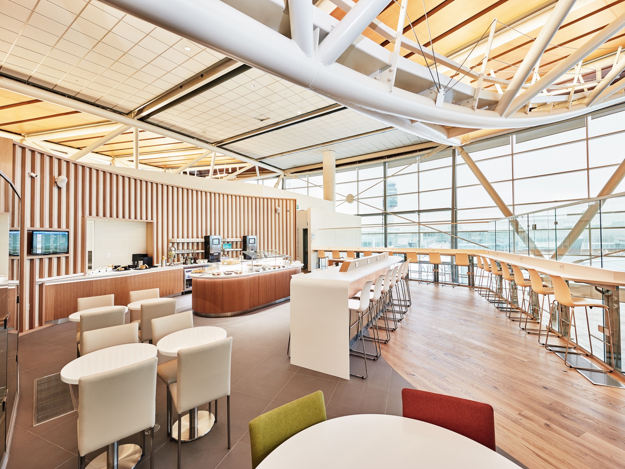 Vancouver International Airport SkyTeam VIP Lounge Admission