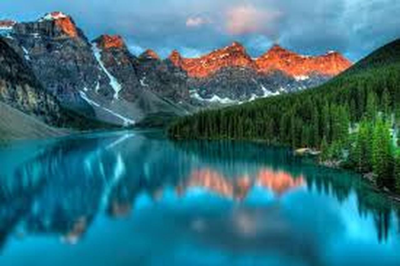 From Banff: Yoho National Park, Lake Louise, Moraine Lake & Johnston Canyon Hike Tour